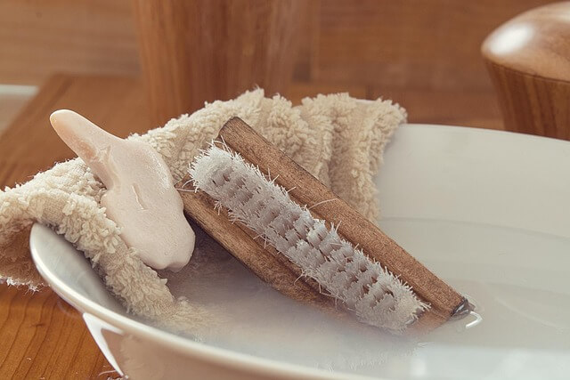washing-brush-1253976_640.jpg